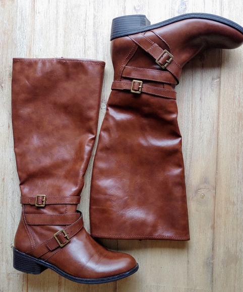 Brown knee high boots - Picture 1 of 6